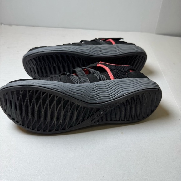 Baretraps Lakona Rebound Fisherman Sandals - Picture 9 of 10